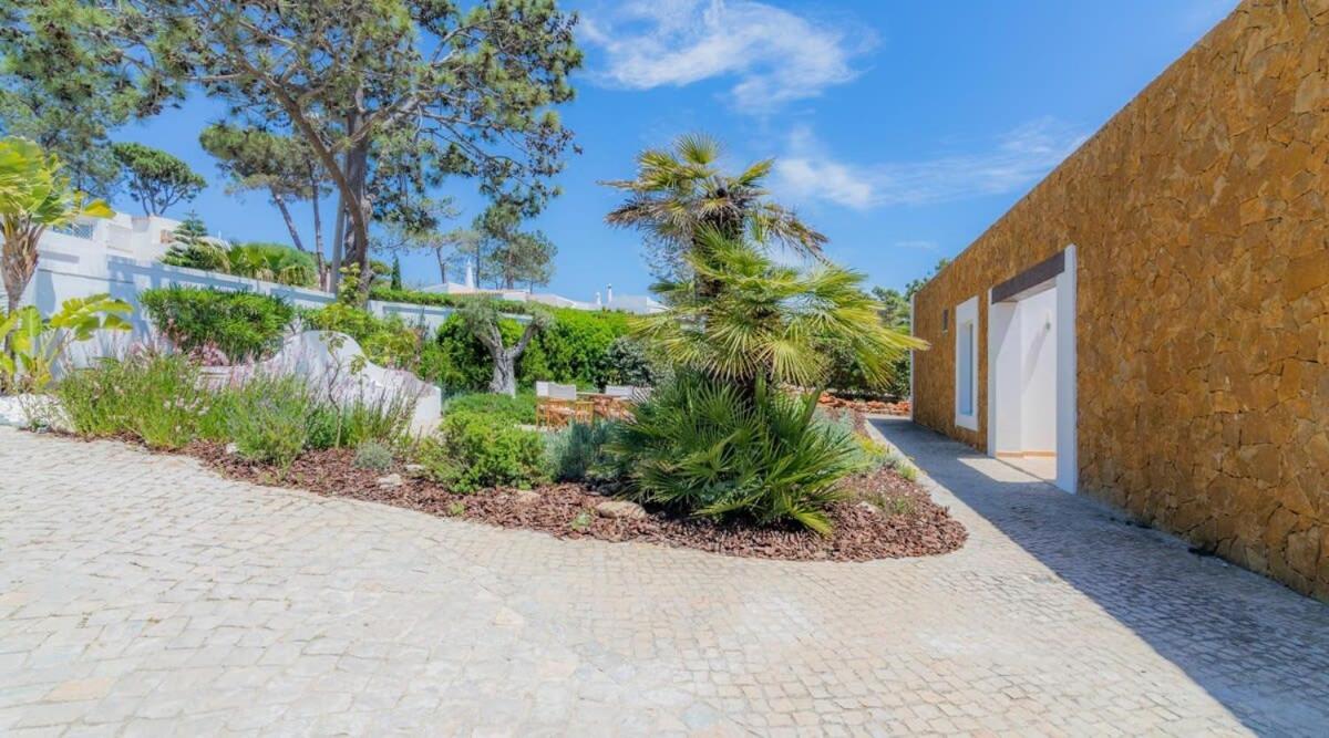 Villa Prado - Beautiful Beachfront Villa アルブフェイラ エクステリア 写真